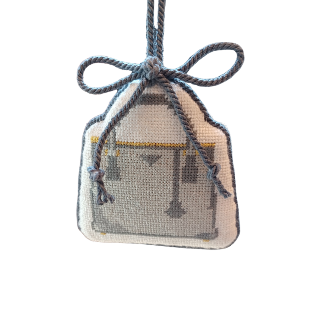 Irregular Ornament Finishing