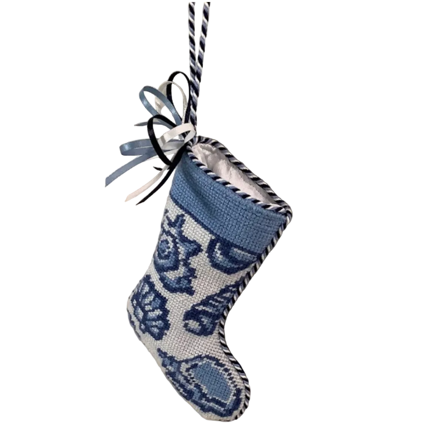 Mini Fillable Stocking Ornament Finishing