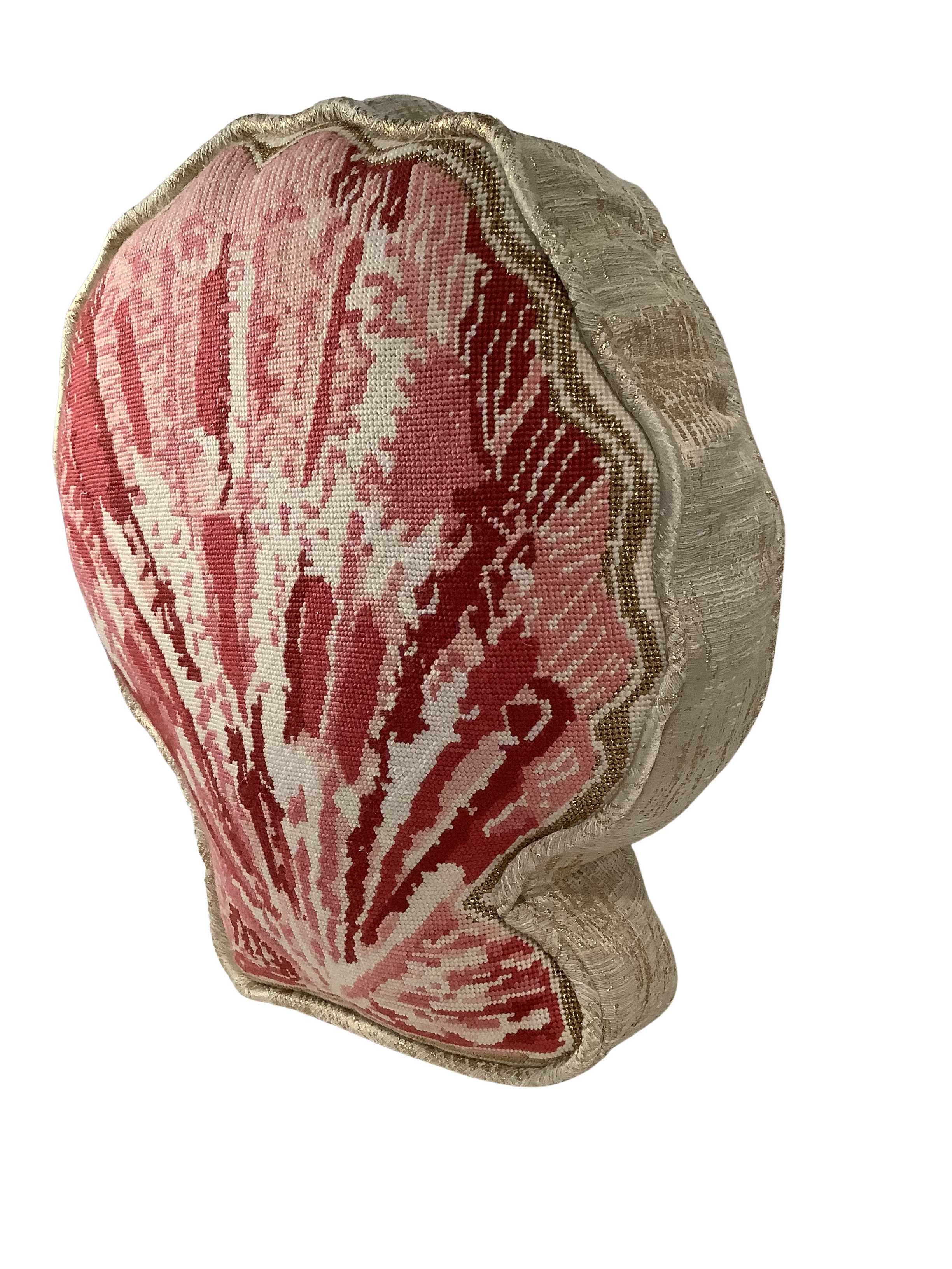 Irregular Gusset Edge Pillow Finishing